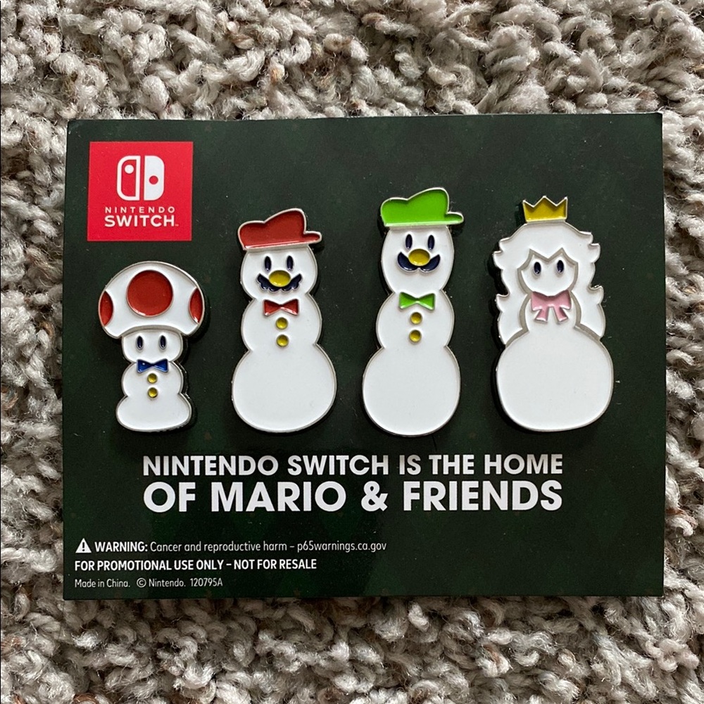 Mario And Friends Snowman Pin Set